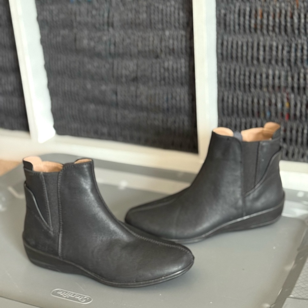 LifeStride Velocity Izzy Womens 5M Black Ankle Booties Memory Foam Comfort Wedge - Picture 2 of 8